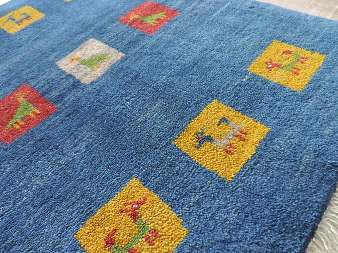 ギャッベ 手織り ウール ギャッベの本場 イラン シラーズ産 玄関マットサイズ 92cm×61cm すべり止めマット付き 【本物保証】
