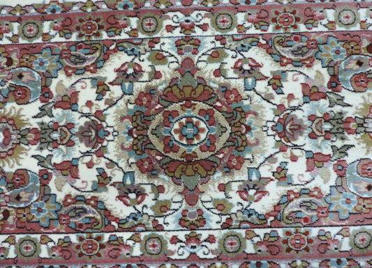 ★新入荷商品★12色★ペルシャ絨毯(カーペット/ラグ) シルク調豪華な色柄の高密度:ウィルトン織り ペルシャ絨毯の本場 イラン/クム産デザイン<br />玄関マットサイズ:85cmx50cm<br />【高品質/高級/激安】【送料無料】【smtb-k】