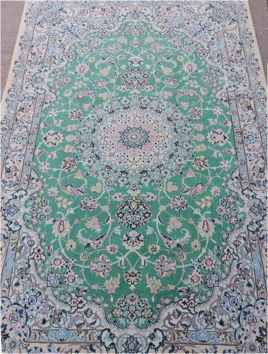 ペルシャ絨毯 カーペット ウール&シルク 高密度【50万ノット】手織り高級 ペルシャ絨毯の本場 イラン ナイン産 中型サイズ255cm×155cm【本物保証】