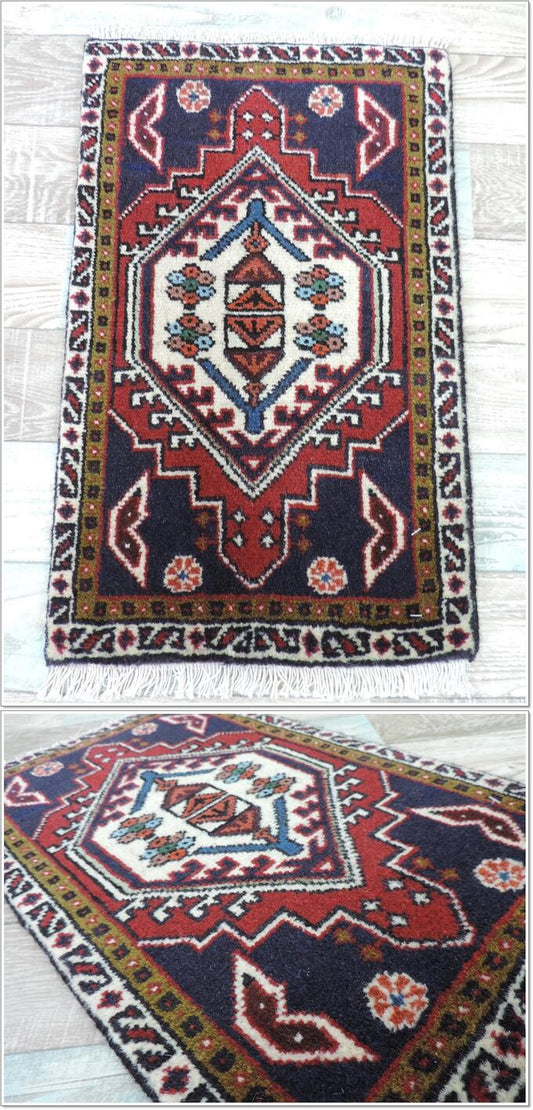 ペルシャ絨毯 カーペット ラグ ウール100% 手織り 高級 ペルシャ絨毯の本場 イランアゼルバイジャン アルダビル産 玄関マットサイズ 59cm×34cm 【本物保証/直輸入】