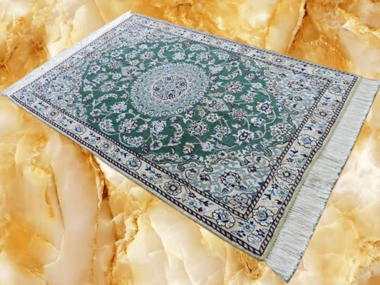 ペルシャ絨毯 カーペット ウール&コットン 手織り高級 ペルシャ絨毯の本場 イラン ナイン産 玄関マットサイズ 121cm×80cm【本物保証】