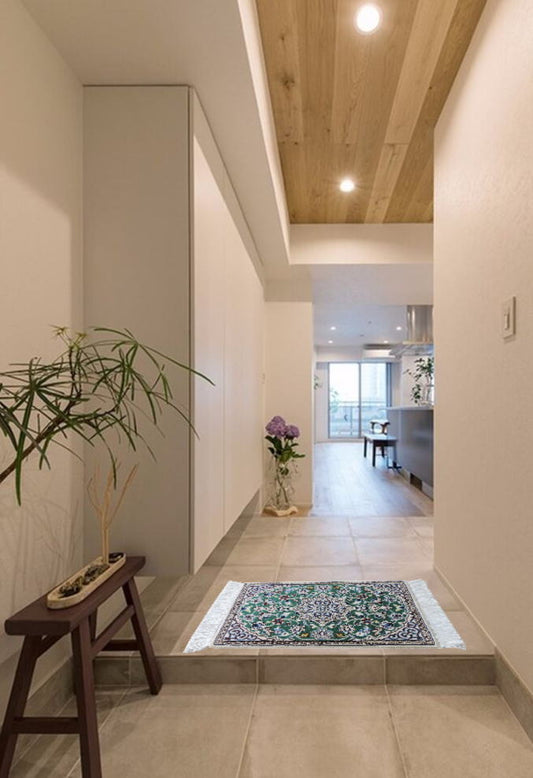 ペルシャ絨毯 カーペット 玄関マット ウール&シルク 手織り 高級 ペルシャ絨毯の本場 イラン ナイン産 59cm×41cm【本物保証/直輸入】