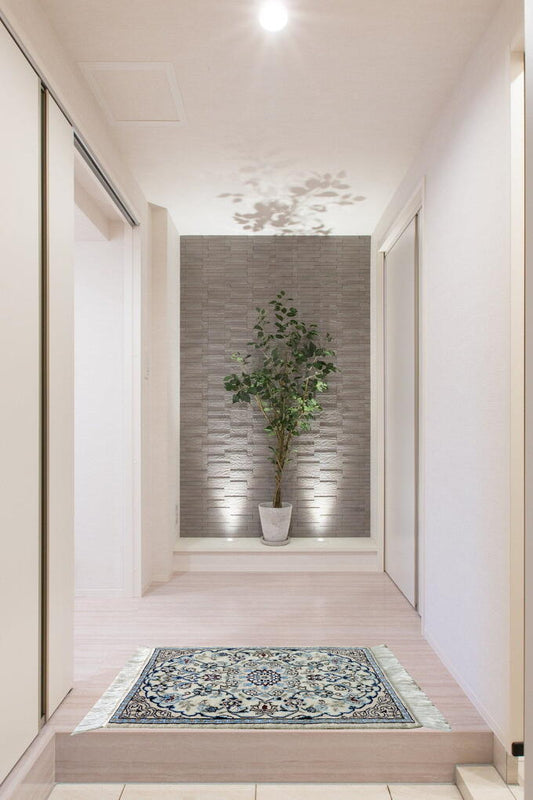 ペルシャ絨毯 カーペット 玄関マット ウール&シルク 手織り 高級 ペルシャ絨毯の本場 イラン ナイン産 59cm×40cm【本物保証/直輸入】