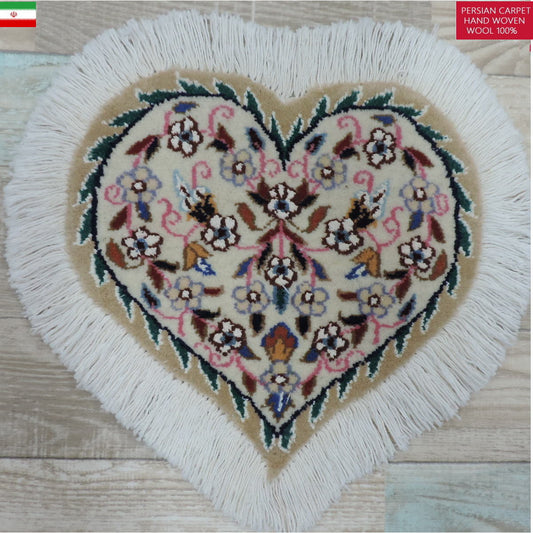 ペルシャ絨毯 愛らしいハートの形 ウール100％ 手織り ペルシャ絨毯の本場 イラン ナイン産玄関マットなどに、サイズ 31cm×28cm【本物保証/直輸入】 (コピー)