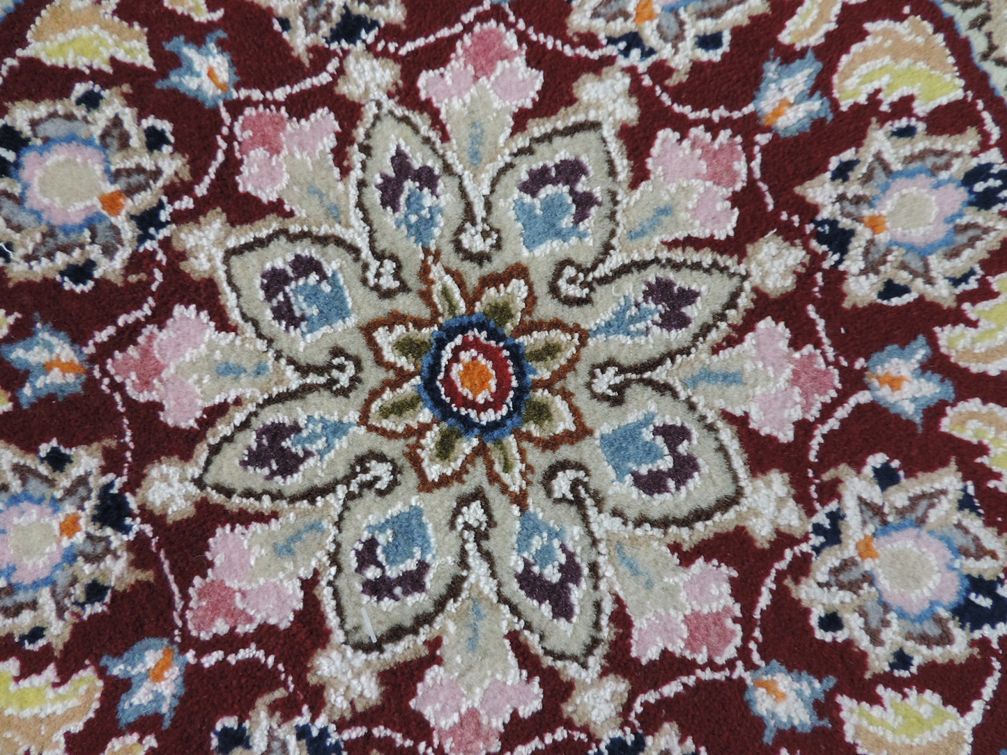 ペルシャ絨毯 愛らしいミニ丸形 ウール100％ 手織り ペルシャ絨毯の本場 イラン ナイン産チェアーマット玄関マットなどに、サイズ 40cm×40cm【本物保証/直輸入】