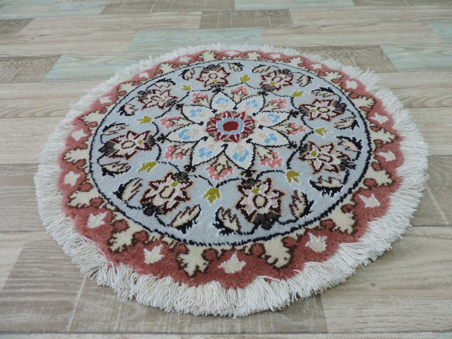 ペルシャ絨毯 愛らしいミニ丸形 ウール100％ 手織り ペルシャ絨毯の本場 イラン ナイン産チェアーマット玄関マットなどに、サイズ 42cm×42cm【本物保証/直輸入】