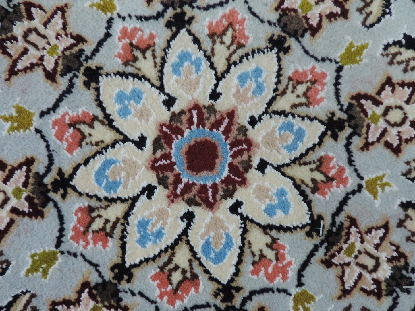 ペルシャ絨毯 愛らしいミニ丸形 ウール100％ 手織り ペルシャ絨毯の本場 イラン ナイン産チェアーマット玄関マットなどに、サイズ 42cm×42cm【本物保証/直輸入】